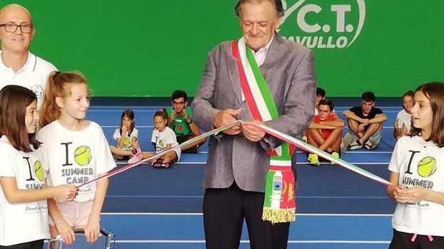 Taglio del nastro per tre campi tennis e nuovi spogliatoi
