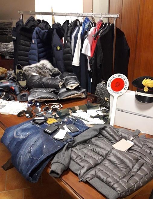 Rintracciati a Prato gli autori di un furto compiuto nelle Marche