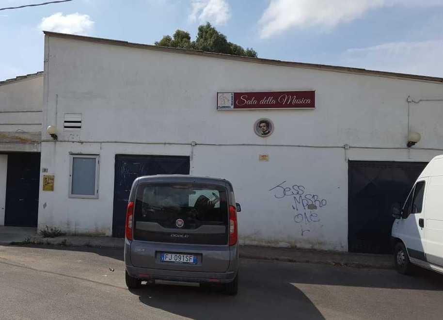 Crepe sui muri: chiusa la Sala della musica 