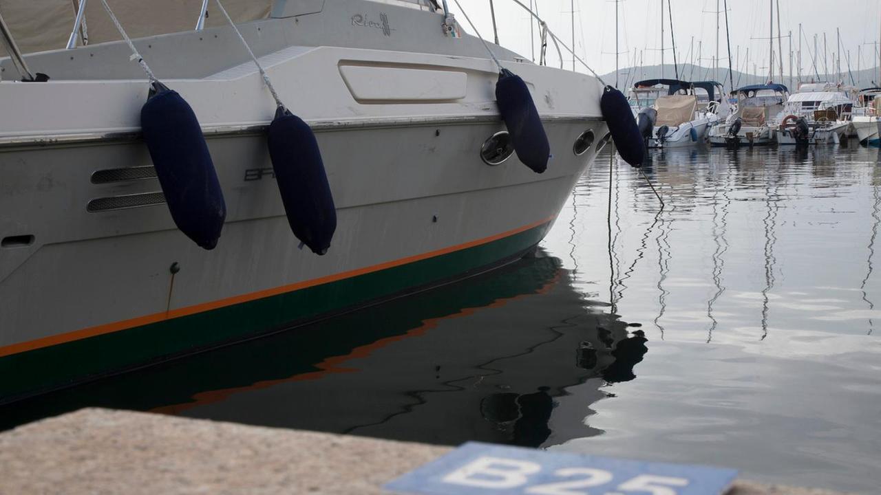 Barca rubata, il ladro rintracciato al telefono dai carabinieri