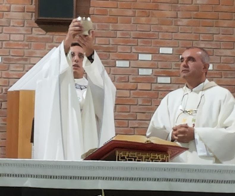 Cambio in parrocchia Don Paolo lascia e arriva don Andrè 