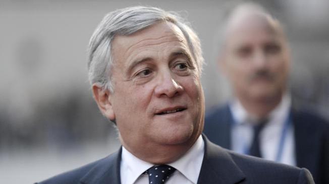 Ue: Tajani a Bannon, fine Ue? Vai a casa
