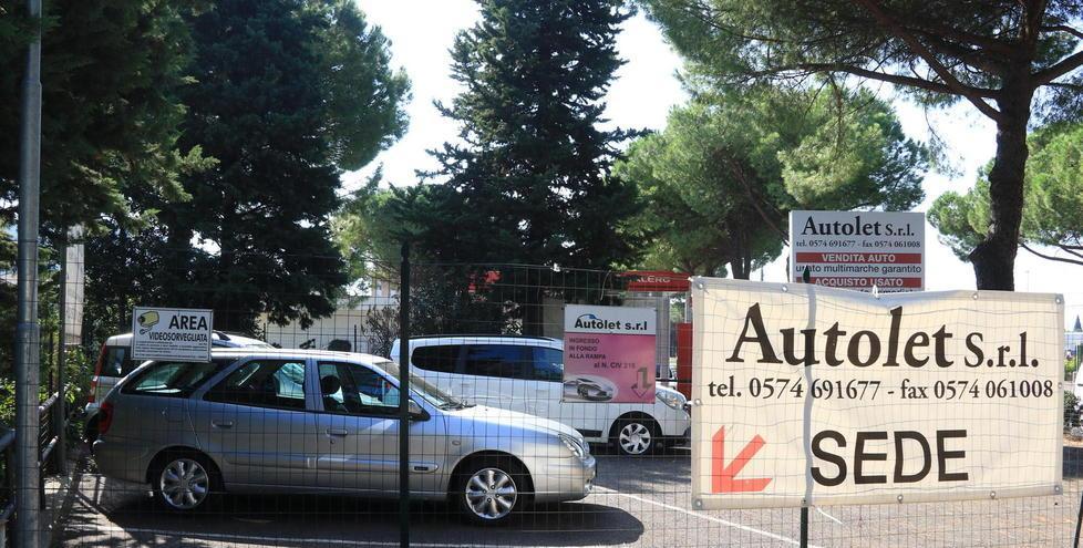 Ruba la Bmw al concessionario, il titolare: "Ecco come quel ladro mi ha beffato"