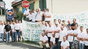 La protesta di alcuni lavoratori della Vallata