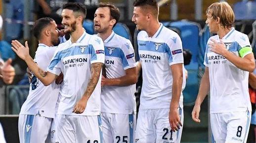 La Lazio vince, finale da brividi Il Milan a fatica in Lussemburgo