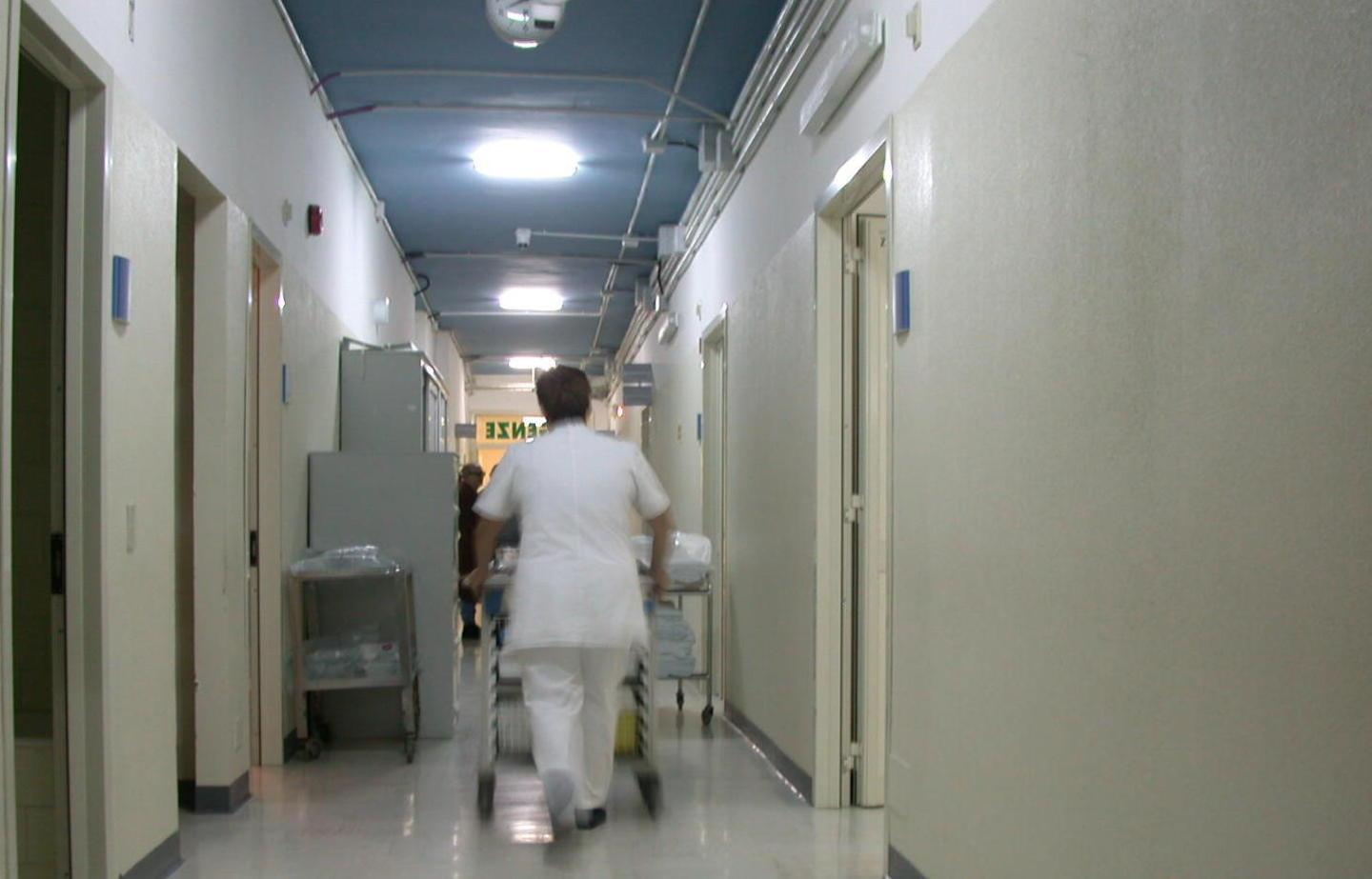 «Violenza sessuale in ospedale a Sassari: la mia vita rovinata» 