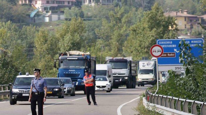 Traffico in tilt sulla Sp 486 Pendolari in ritardo al lavoro