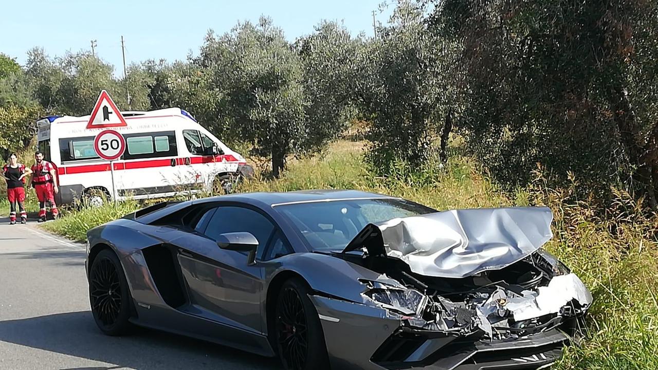 Una delle due Lamborghini distrutte