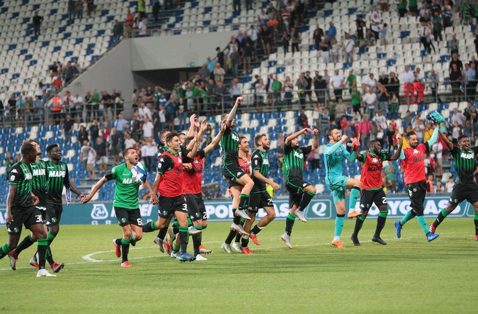 Il Sassuolo soffre, vince in rimonta e torna secondo 