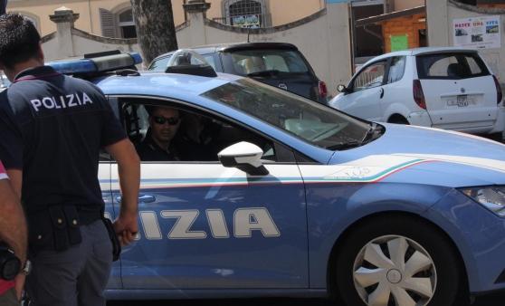 Volanti della polizia (foto d'archivio)