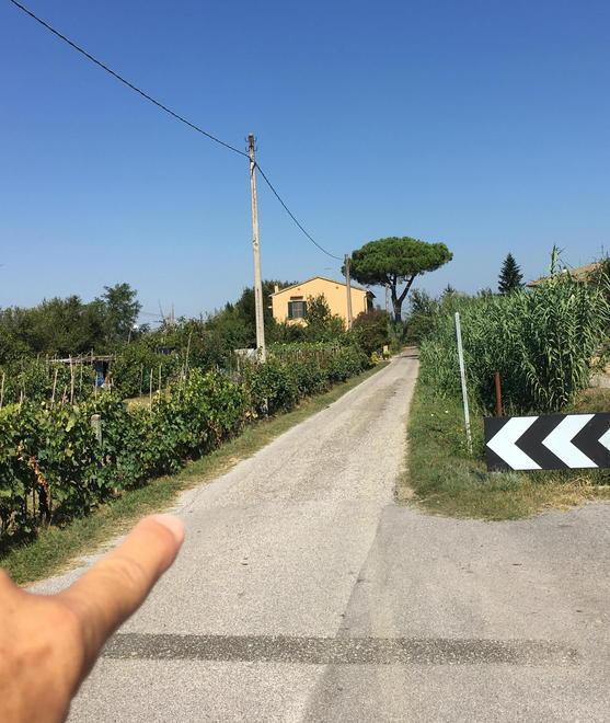 Via Prata, la gente chiede opere d’urbanizzazione