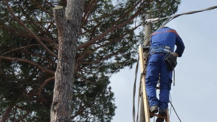 Lavori sulla rete Enel a San Gennaro: la lista delle interruzioni
