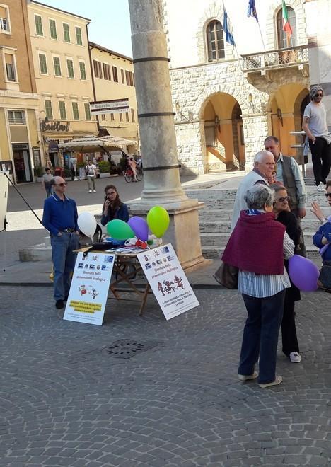 «No all’alcol» Passeggiata della salute con Acat