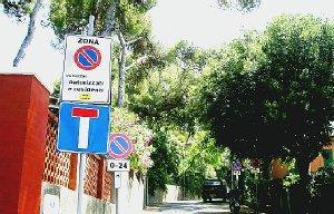 Una via di Castiglioncello dove vige la Ztl