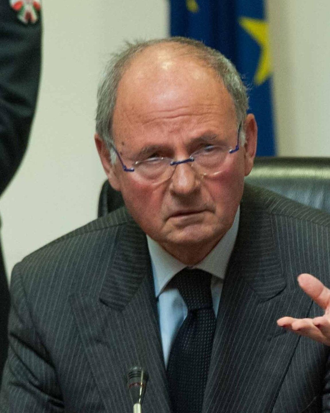 Floris, appello all’unità dei partiti 
