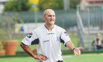 Massimo Mosti l’allenatore dello Sporting Massese (ex Romagnano)