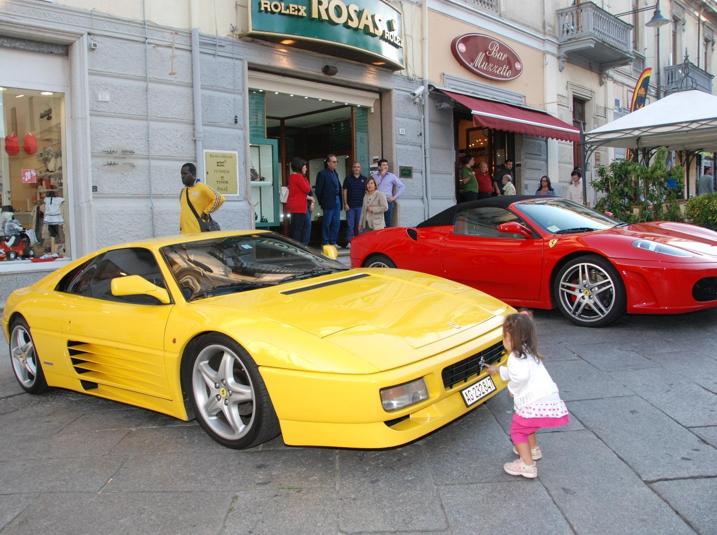 Tante auto di lusso ma portafogli vuoti: primato in Gallura
