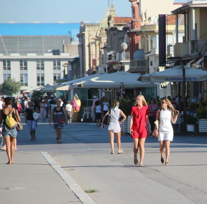 La Passeggiata dice no al rischio assalto da parte delle catene in franchising 