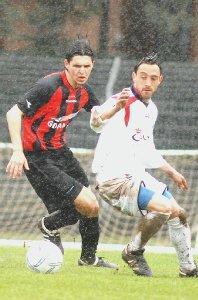 <strong>Diego Vannucci</strong> ingaggia un duello con Ribecco nella partita disputata nella scorsa stagione a Montevarchi
