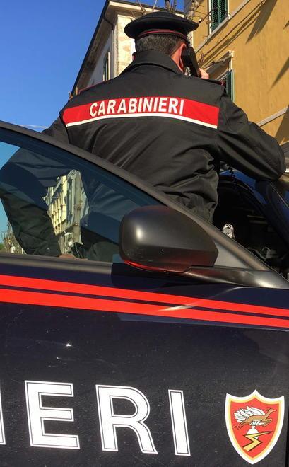 Apre il serbatoio e cade la marijuana In casa ne aveva più di mezzo chilo 