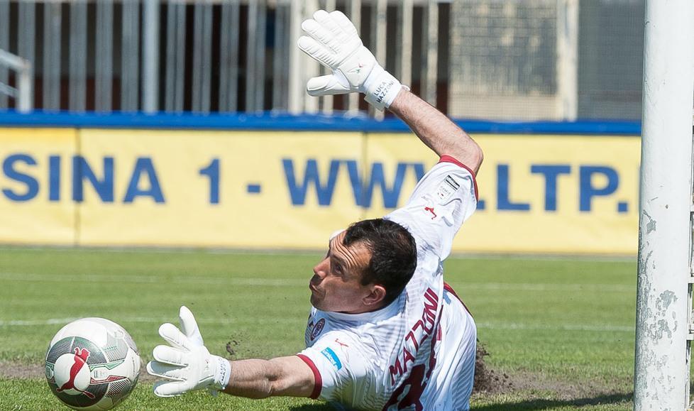 Mazzoni, un tuffo dove l’acqua è più amaranto «Siamo solo al 70%, il Livorno vi sorprenderà» 