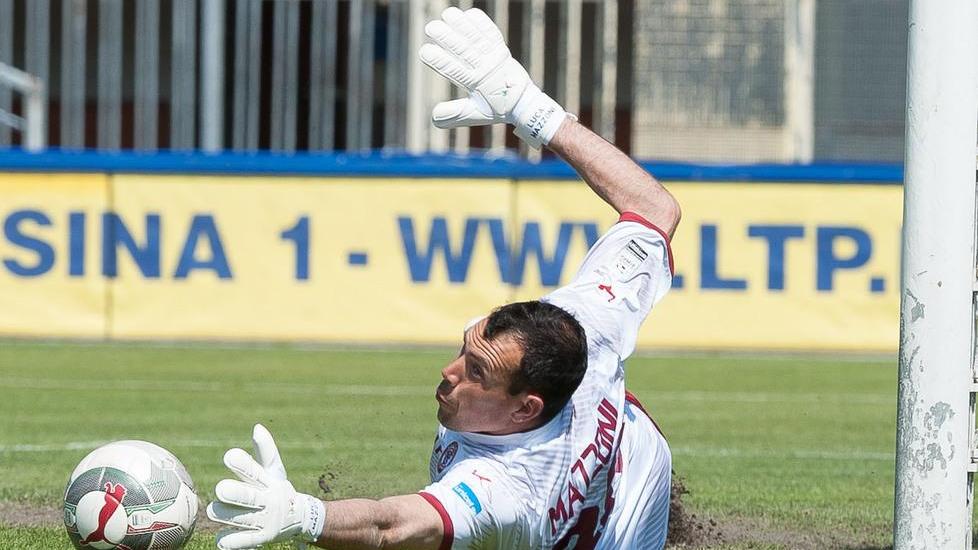 Mazzoni, un tuffo dove l’acqua è più amaranto «Siamo solo al 70%, il Livorno vi sorprenderà»