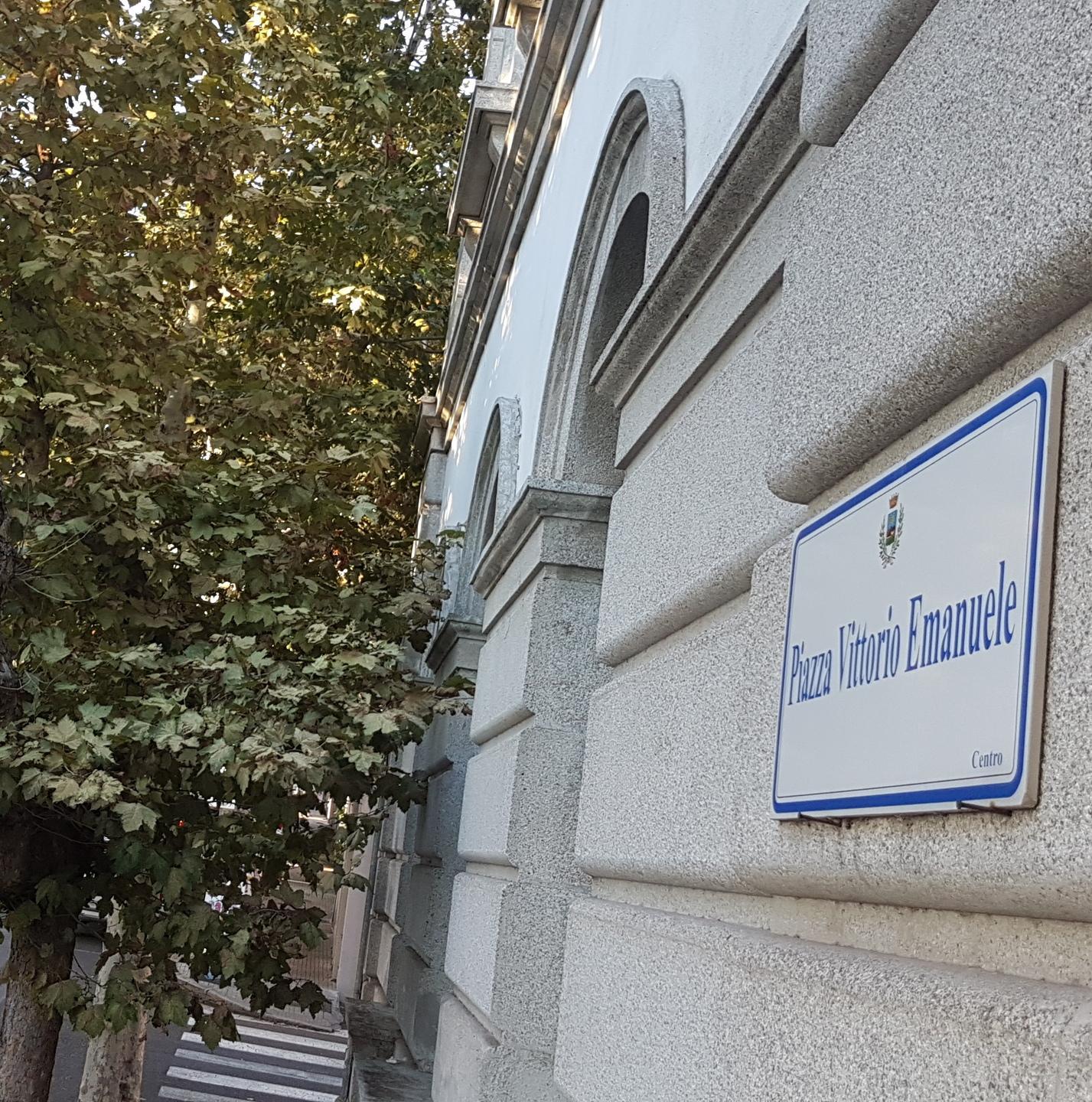 Toponomastica «No alle vie intitolate ai Savoia»