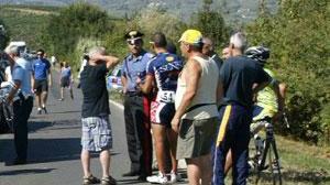 Giovane ciclista muore in gara Si è sentito male all'improvviso
