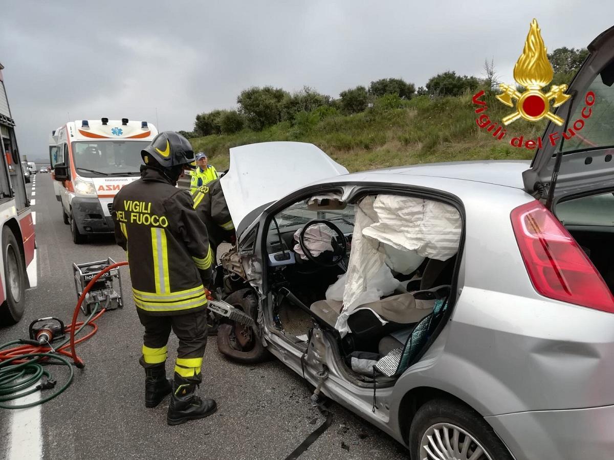 L'incidente di stamane sulla 131 dcn