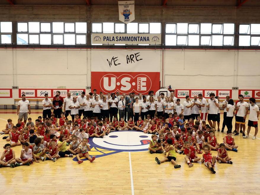 Grandi e piccini inaugurano il PalaSammontana