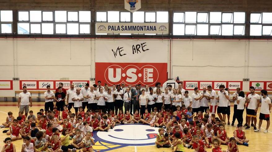 Grandi e piccini inaugurano il PalaSammontana
