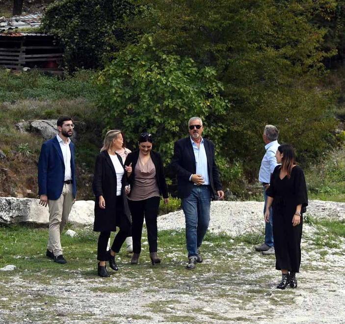 «Viabilità ridotta e bagnini, così salveremo Renara» 