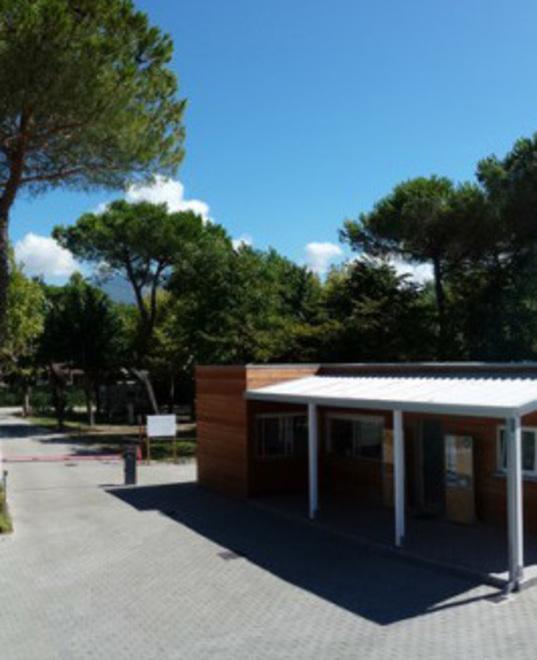 Maxi furto di attrezzi al campeggio Taimi 