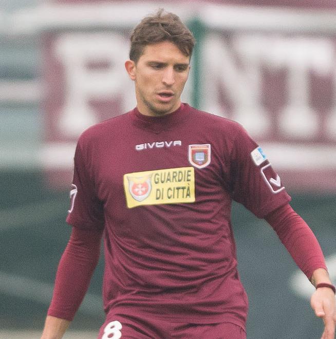 A Simone Della Latta il derby tutto viareggino con Daniele Mannini