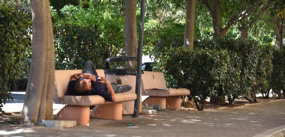 «Il nostro quartiere è in mano agli sbandati» 