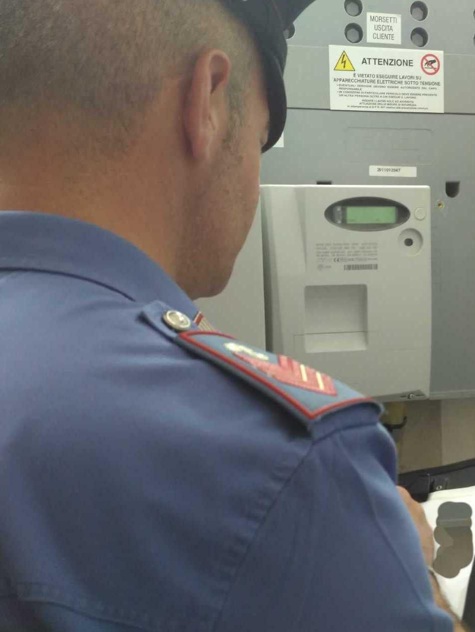 Furto di corrente, coppia denunciata 