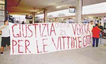 <strong>LA RABBIA. </strong> Chi partecipa al dolore chiede certezze