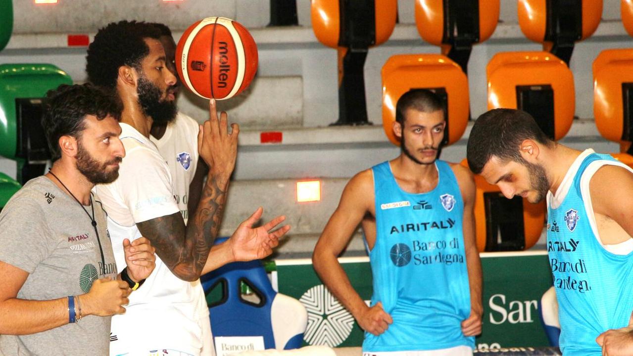 La Dinamo torna a casa e riabbraccia i suoi tifosi