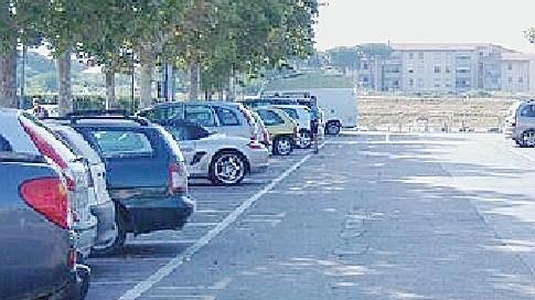 <strong>RESIDENTI. </strong>La striscia di parcheggio riservato ai residenti