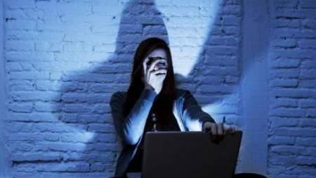 Internet, un “patentino” per i ragazzi contro i rischi del web