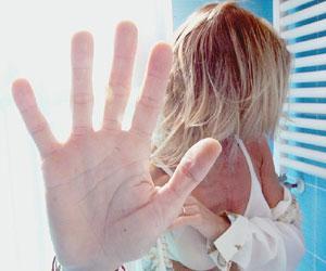 Molesta e minaccia la ex compagnadenunciato quarantenne per stalking