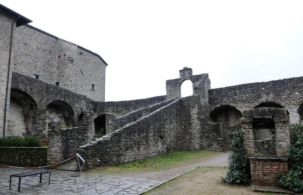 Un’estate in chiaroscuro Meno stranieri in Lunigiana 