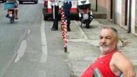 Sciopero della fame contro i pioli anti-sosta