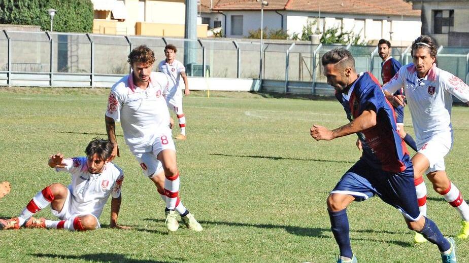 Cecina lotta fino ai supplementari, poi la resa