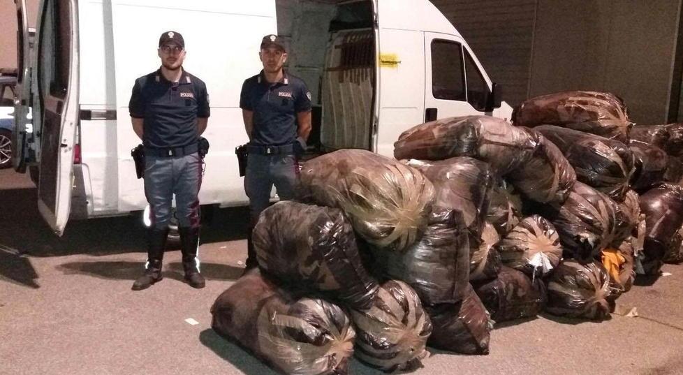 Smaltimento illegale di scarti tessili Denunciato