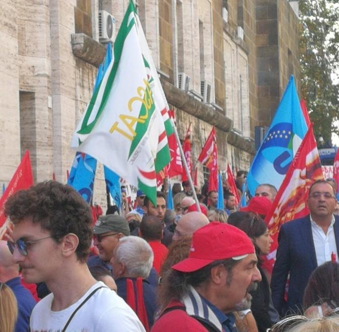 Il ministero gela Unicoop «Riapra il tavolo sul rilancio» 