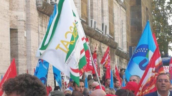 Il ministero gela Unicoop «Riapra il tavolo sul rilancio»