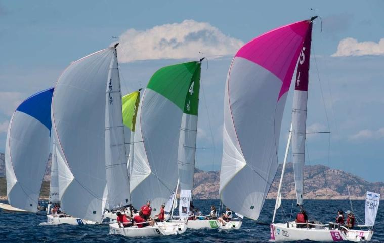 Scatta oggi la Italian Sailing League Spettacolo a Porto Cervo con i J70