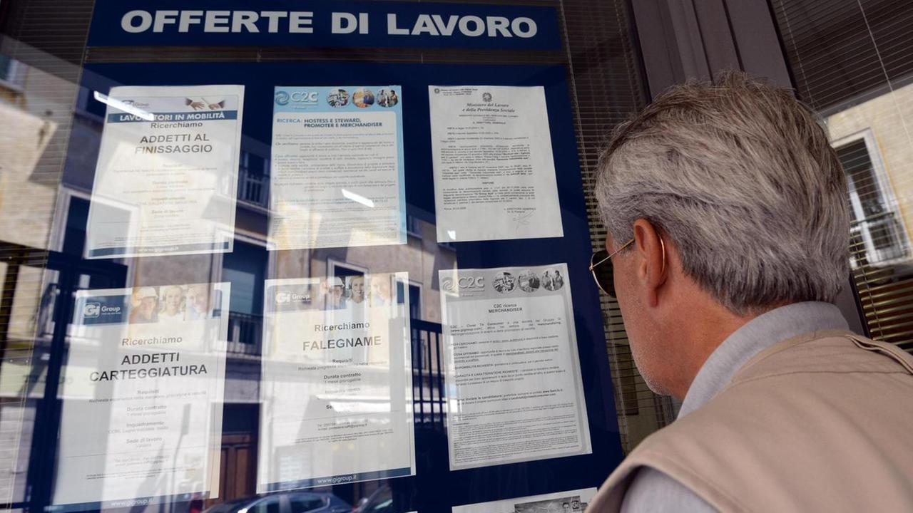 Crescono le assunzioni ma l’isola è in ritardo