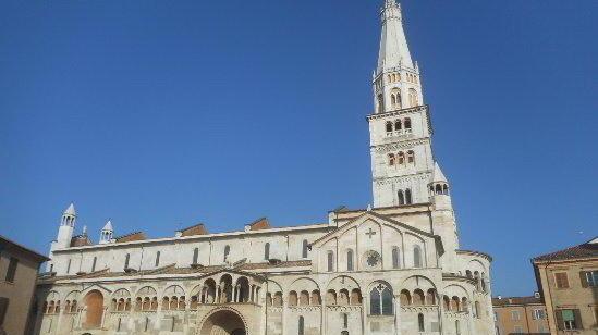 Scoprire gli stili di Ghirlandina e Duomo Visita guidata